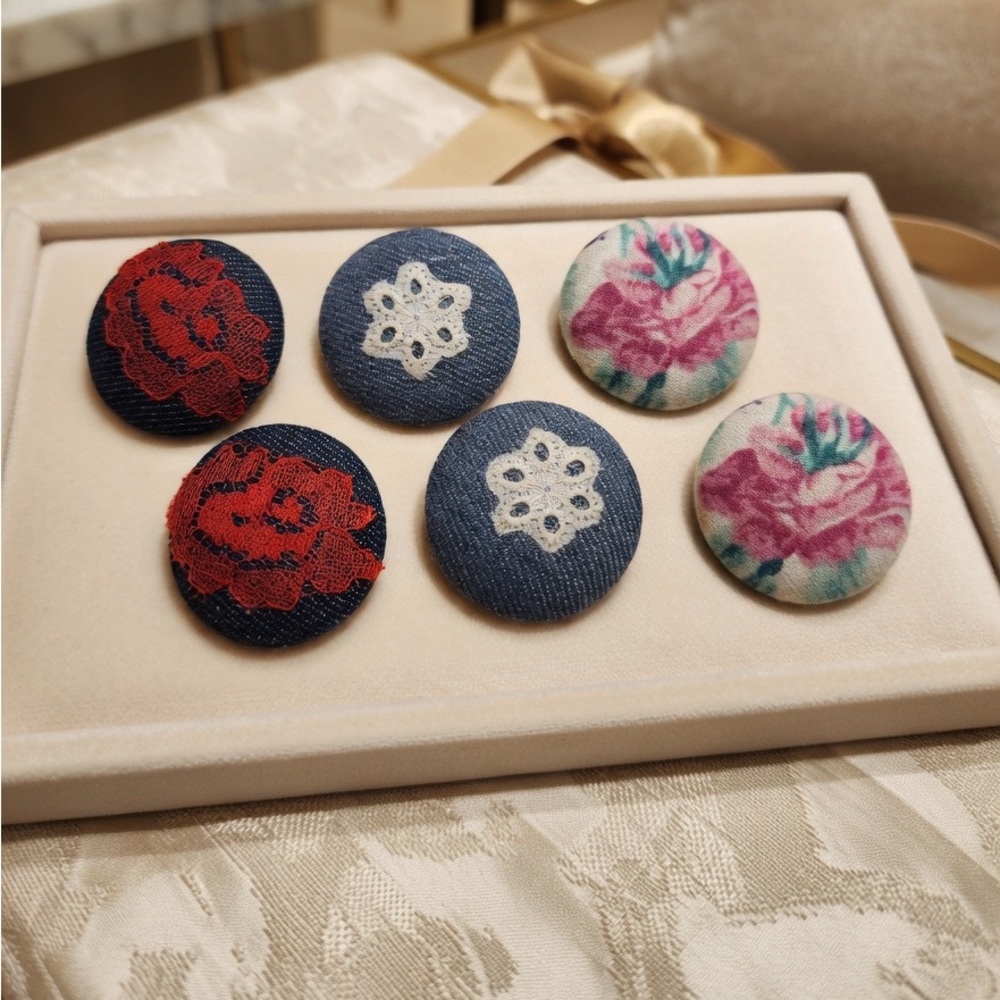 Vintage Fabric Button Clip On Earrings Lot Denim Floral Lace Retro 80s Jewelry